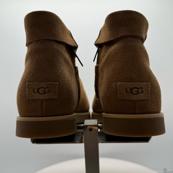 UGG Women's Josefene Cuff Fashion Boot brand New - Picture 4 of 9